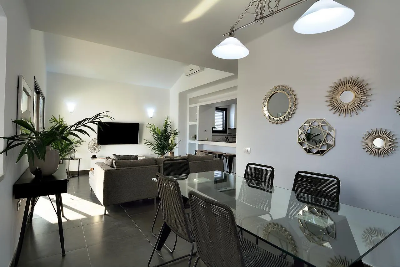 Villa Black Pearl Private Pool Puerto del Carmen